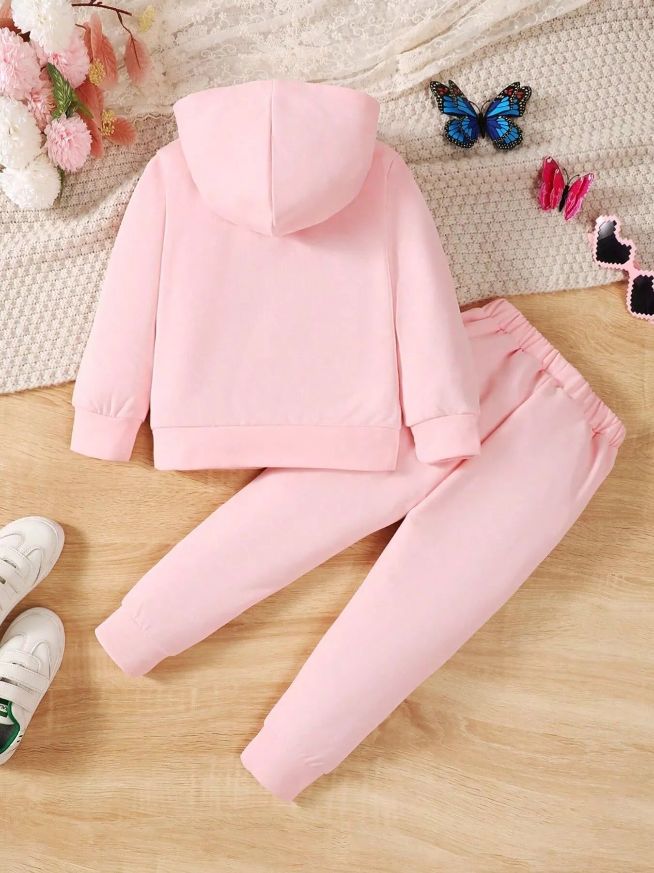 915bb73bf6b2438f90dacf01d610675c-Max-Origin